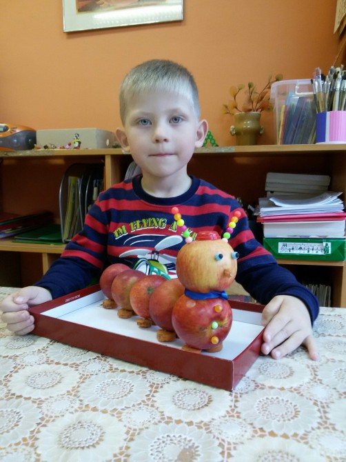Гусеница Конкурс детского творчества «Осенние фантазии» Гусеница