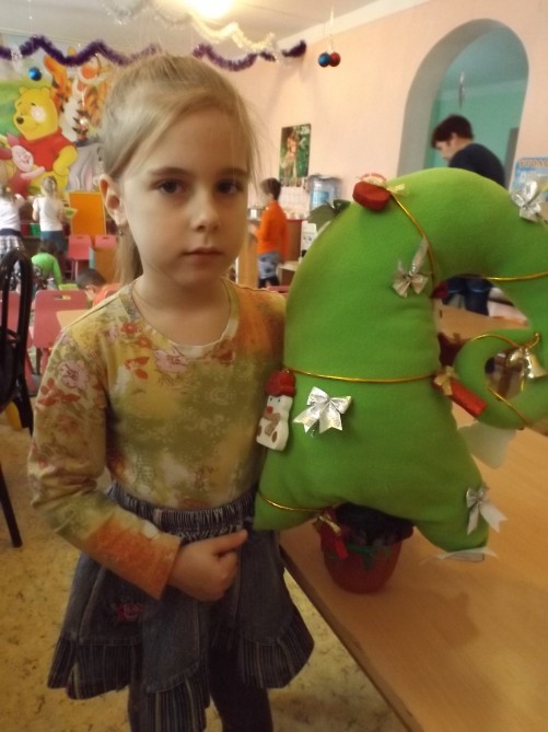 Елочка Конкурс Новогодних поделок. Январь 2016. Дошкольники Елочка