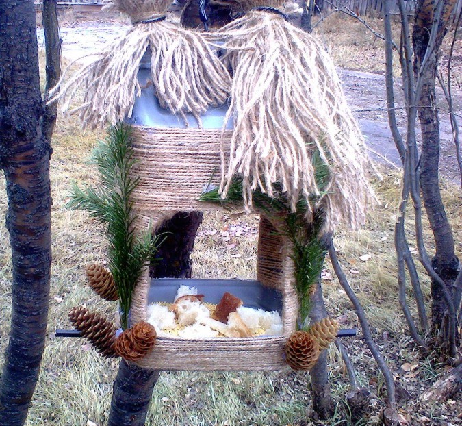 Кормушка - шалаш Акция «Кормушка для пичужки» Кормушка - шалаш
