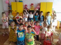 "Гирлянда дружбы" Международная миротворческая акция «Гирлянда дружбы» "Гирлянда дружбы"