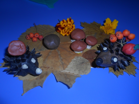 DSCN3969.JPG Конкурс детских поделок. Сентябрь 2013 DSCN3969.JPG