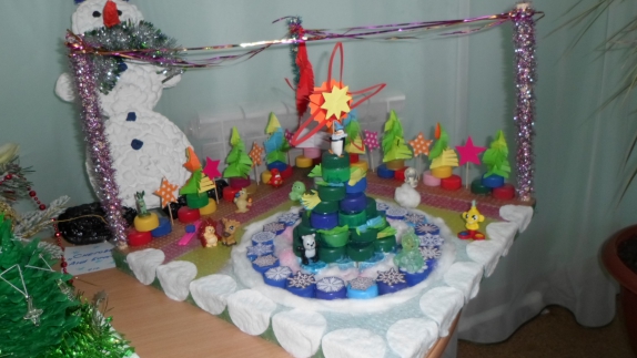 Снежный городок Конкурс Новогодних поделок. Декабрь 2013. Дошкольники Снежный городок