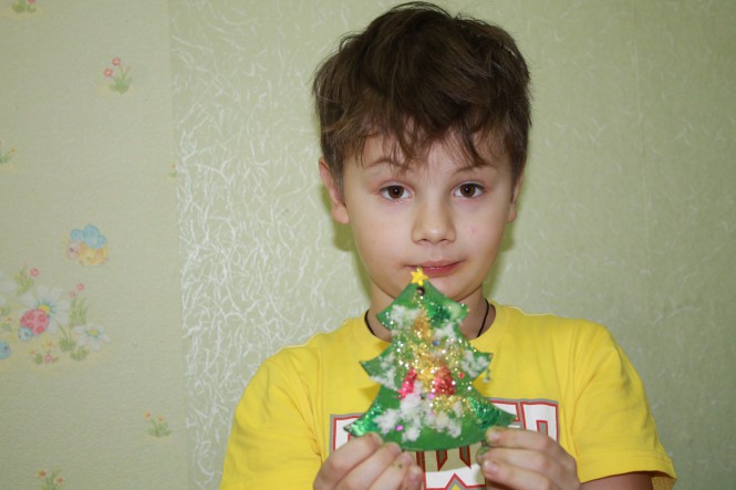 Ёлочка нардная Конкурс «Маленькой ёлочке холодно зимой». Январь 2016. Поделки и рисунки. Дошкольники Ёлочка нардная