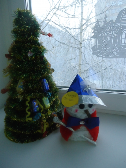 снеговик Конкурс Новогодних поделок. Декабрь 2013. Дошкольники снеговик