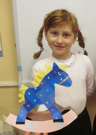 новогодняя лошадка Конкурс Новогодних поделок. Декабрь 2013. Школьники новогодняя лошадка
