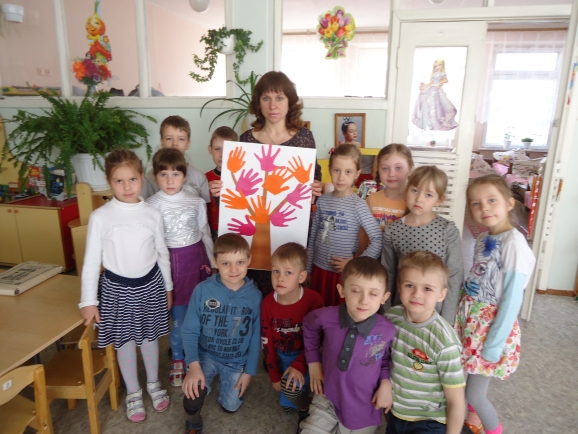Дерево дружбы и любви для Евсеевой Насти Конкурс детских поделок. Апрель 2013 Дерево дружбы и любви для Евсеевой Насти