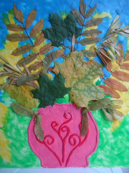 поделки из листьев пластилина. поделки из листьев и пластилина. поделка из дубовых листьев. улитка из листьев и пластилина. аппликация из листьев и пластилина.