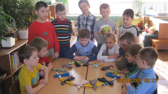 Гирлянда дружбы Международная миротворческая акция «Гирлянда дружбы» Гирлянда дружбы