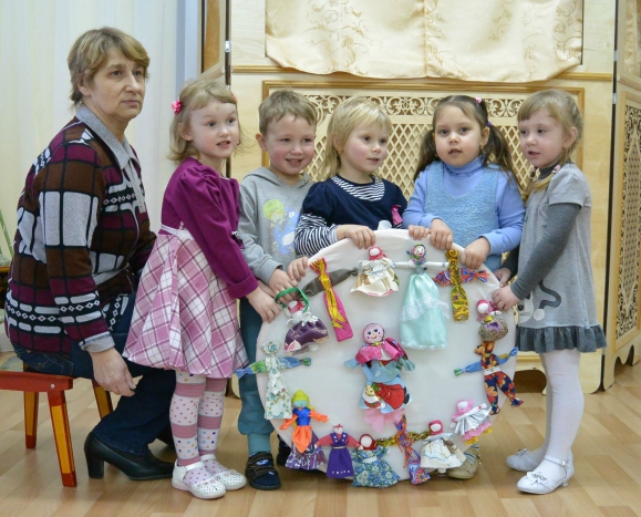 " Встали куклы в хоровод" Международная миротворческая акция «Гирлянда дружбы» " Встали куклы в хоровод"