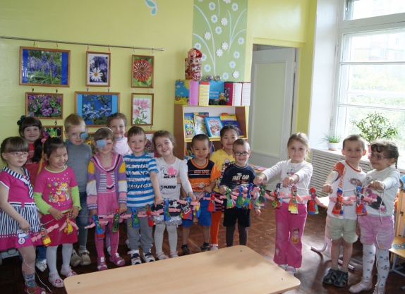 Международная миротворческая акция «Гирлянда дружбы»