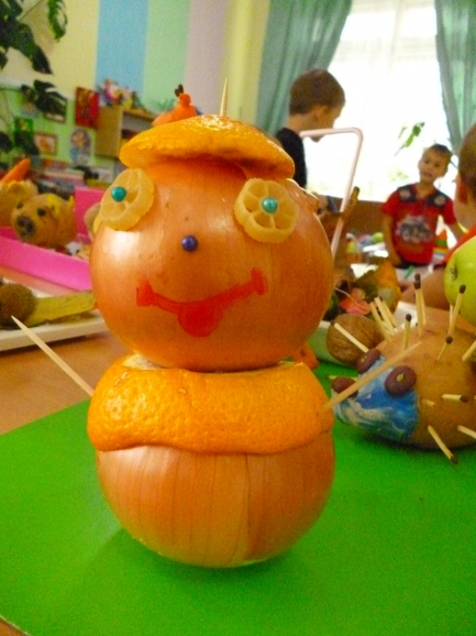 "Луковое Чучело" Конкурс детских поделок. Октябрь 2014. Дошкольники "Луковое Чучело"