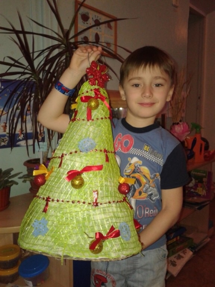 Зимняя красавица Конкурс Новогодних поделок. Февраль 2015. Дошкольники Зимняя красавица