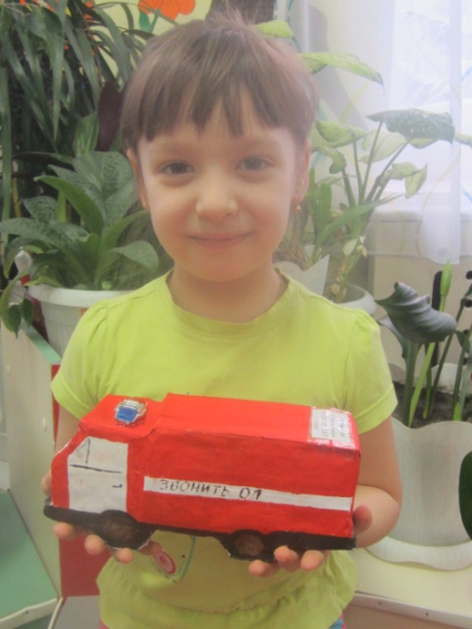 Пожарная машина Конкурс детских поделок. Февраль 2014. Дошкольники Пожарная машина