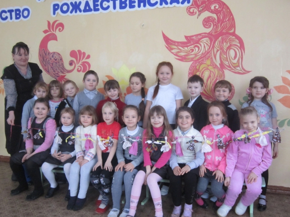 Гирлянда дружбы Международная миротворческая акция «Гирлянда дружбы» Гирлянда дружбы