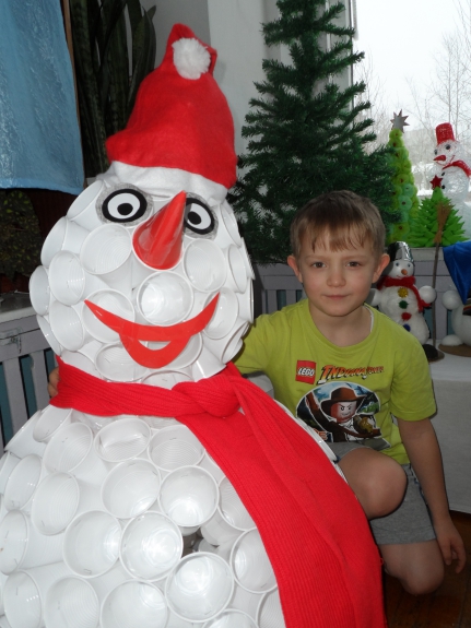 "Мой любимый снеговик" Конкурс Новогодних поделок. Декабрь 2013. Дошкольники "Мой любимый снеговик"