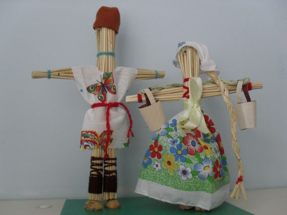 "Соломенные куклы" Конкурс детских поделок. Октябрь 2014. Дошкольники "Соломенные куклы"