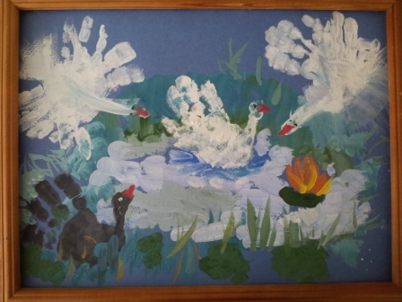 лебеди.jpg Конкурс детских поделок. Октябрь 2013 лебеди.jpg
