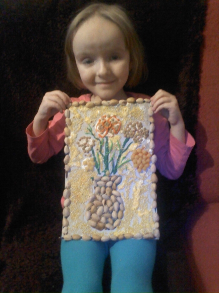 Из крупы.jpg Конкурс детских поделок. Апрель 2013 Из крупы.jpg