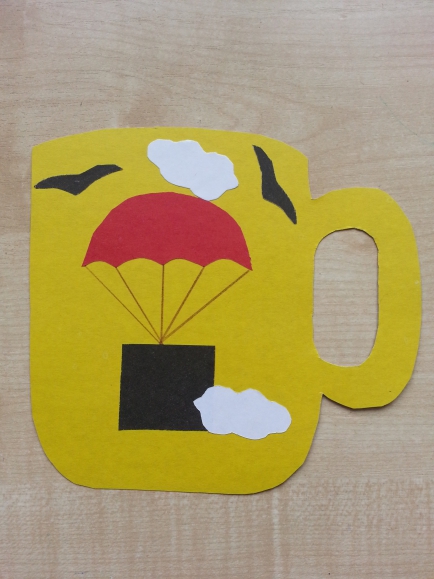 трафарет кружки. аппликация кружка на 23 февраля. аппликация кружка для папы. аппликация чашка. объемная аппликация чашка с блюдцем.