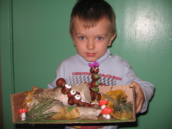 На осенней полянке Конкурс детских поделок. Октябрь 2013 На осенней полянке