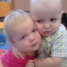 Николай уделяет внимание нашим девчонкам Николай уделяет внимание нашим девчонкам
