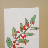 Клюква выросла на болоте.