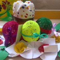 Кулич и яйца Кулич и яйца