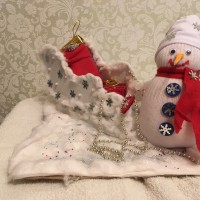 Снеговик с подарками Снеговик с подарками