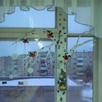Кормушка на окне Кормушка на окне