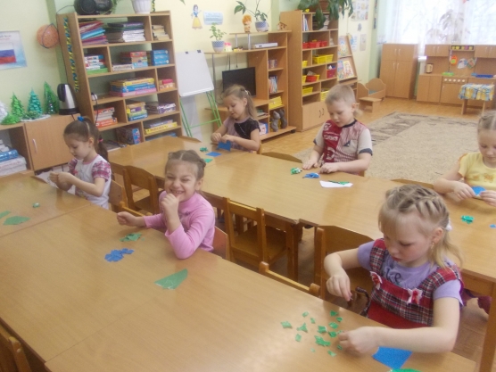 Фото «Цыпленок на лужайке»