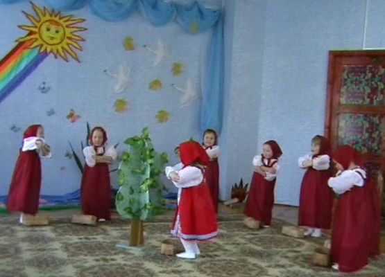 Праздник «Хоровод круглый год» (итоговый) Фото Праздник «Хоровод круглый год» (итоговый)