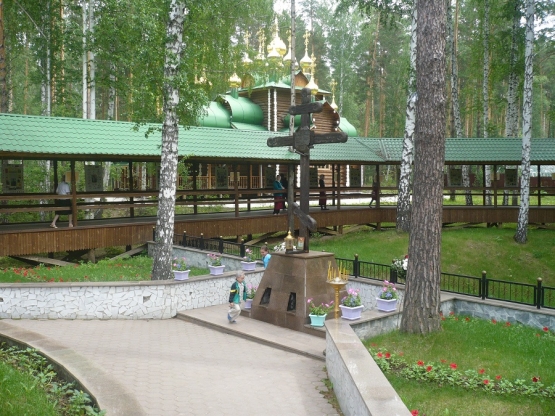 Смотреть фотографию №16 Фото №16 Храм во имя преподобного Серафима Саровского