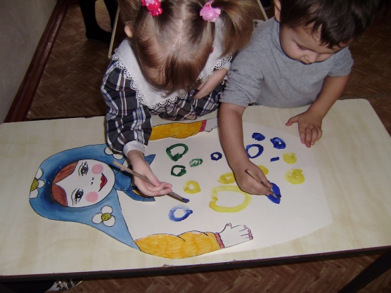 Рисуем ясли. Рисование в ясельной группе. Рисование в группе раннего возраста. Творческие занятия в яслях. Рисование игрушки в младшей группе.