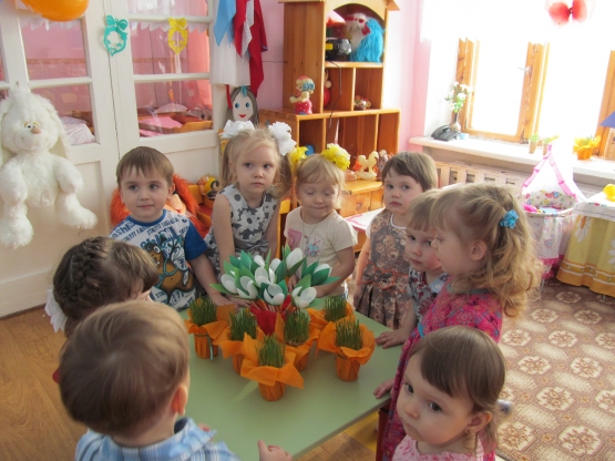 Подснежники из сказки «Двенадцать месяцев». Фото Подснежники из сказки «Двенадцать месяцев».