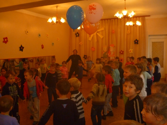 Смотреть фотографию №10 Фото №10 Мяч мячик мячики бывают большие маленькие резиновые пластмассовые