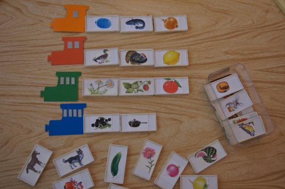 Игра с буквами в детском саду. Дидактический материал для логопеда. Развивающие игрушки для логопеда. Дидактический материал в ДОУ. Пособия для дидактических игр.