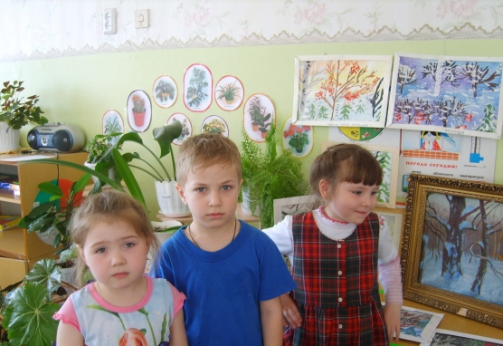 Маленькие художники Фото Маленькие художники