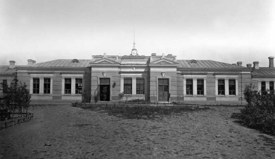 Смотреть фотографию №1 Фото №1 Перед вами фотография одного из старейших вокзалов России в году вокзалу исполнится лет