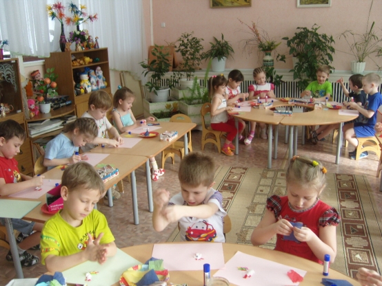 «Люблю тебя, мой край родной». Детские рисунки в разных техниках. Фото «Люблю тебя, мой край родной». Детские рисунки в разных техниках.
