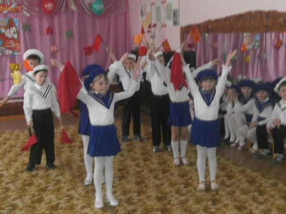 Смотреть фотографию №4 Фото №4 Мальчишки в военной форме