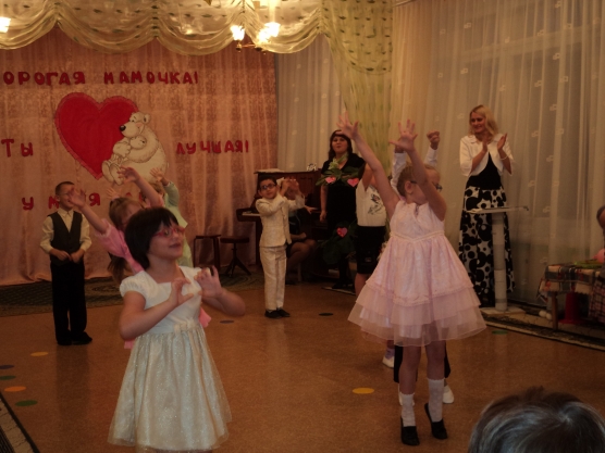 Смотреть фотографию №3 Фото №3 Ведь именно в последнее воскресенье ноября Россия отмечает новый праздник День Матери