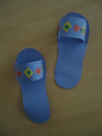 Конструируем обувь (тапочки) (2 фото). Воспитателям детских садов, школьным  учителям и педагогам - Маам.ру