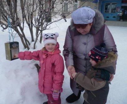 Покормим птиц зимой Фото Покормим птиц зимой
