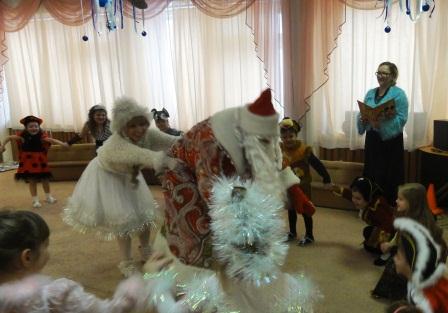 С Новым годом! Новогодняя песня Фото С Новым годом! Новогодняя песня