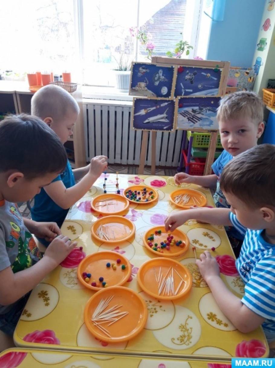 Конструирование из зубочисток и пластилина «Космические летательные ...