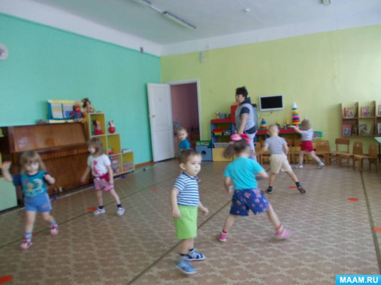 аппликация мебель во второй младшей группе. первая младшая группа детского сада. занятие в младшей группе. занятие в младшей группе. сюжетно-ролевая игра магазин в средней группе.