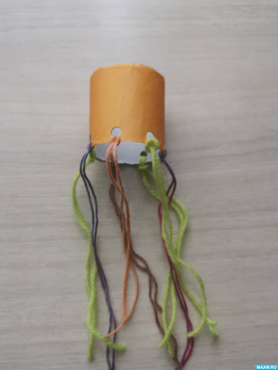 Осьминог из втулки от туалетной