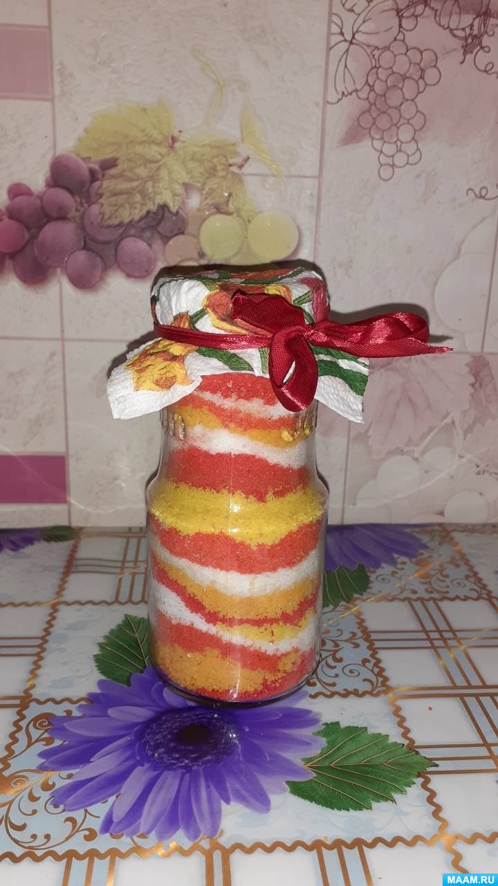 Мастер-класс по изготовлению цветного песка ко Дню песка на МAAM