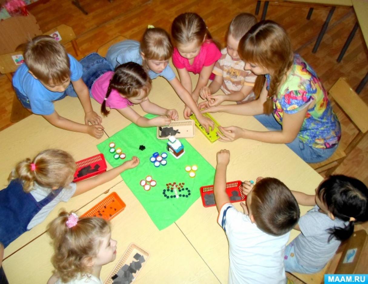 Занятия сюрпризы. Занятие в младшей группе экологическая тропа. Волшебный букет цветов коммуникативная игра. Экологическая тропа в детском саду. Проект экологическая тропа в детском саду.