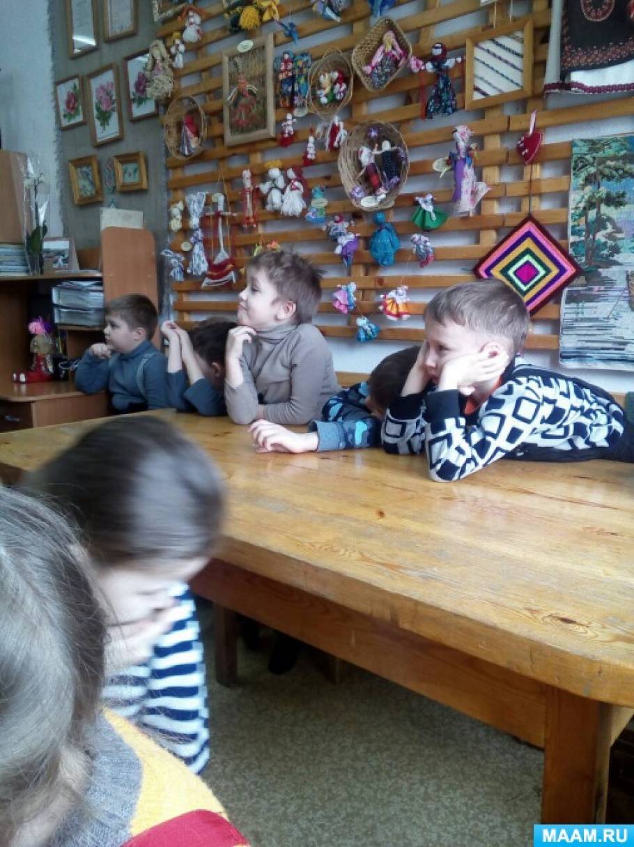 Мастер-класс по изготовлению кукол из ниток с детьми подготовительной группы Фото Мастер-класс по изготовлению кукол из ниток с детьми подготовительной группы